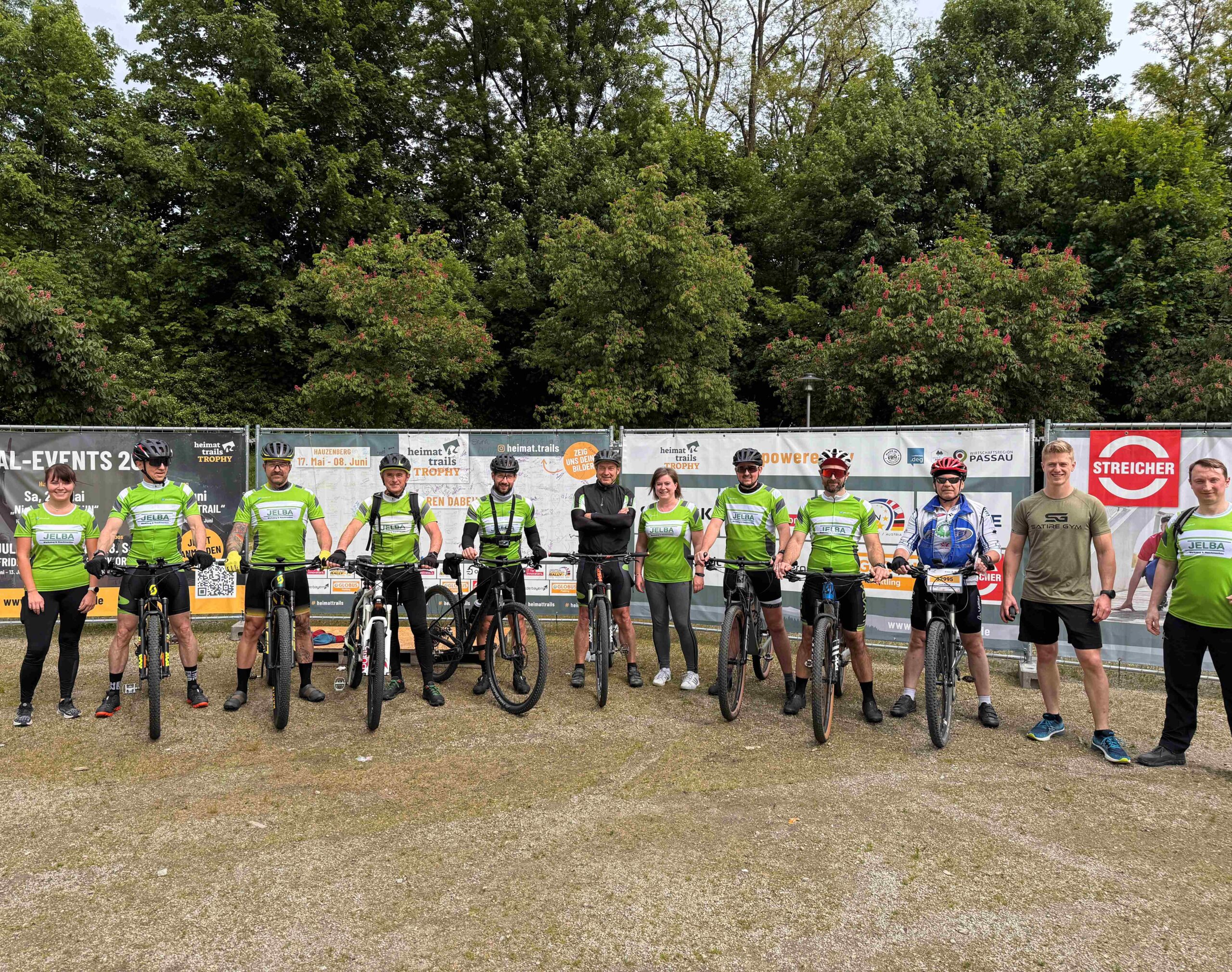 Mehr über den Artikel erfahren Teamspirit trifft Bewegung: JELBA auf den Heimattrails! 🚴‍♀️🥾