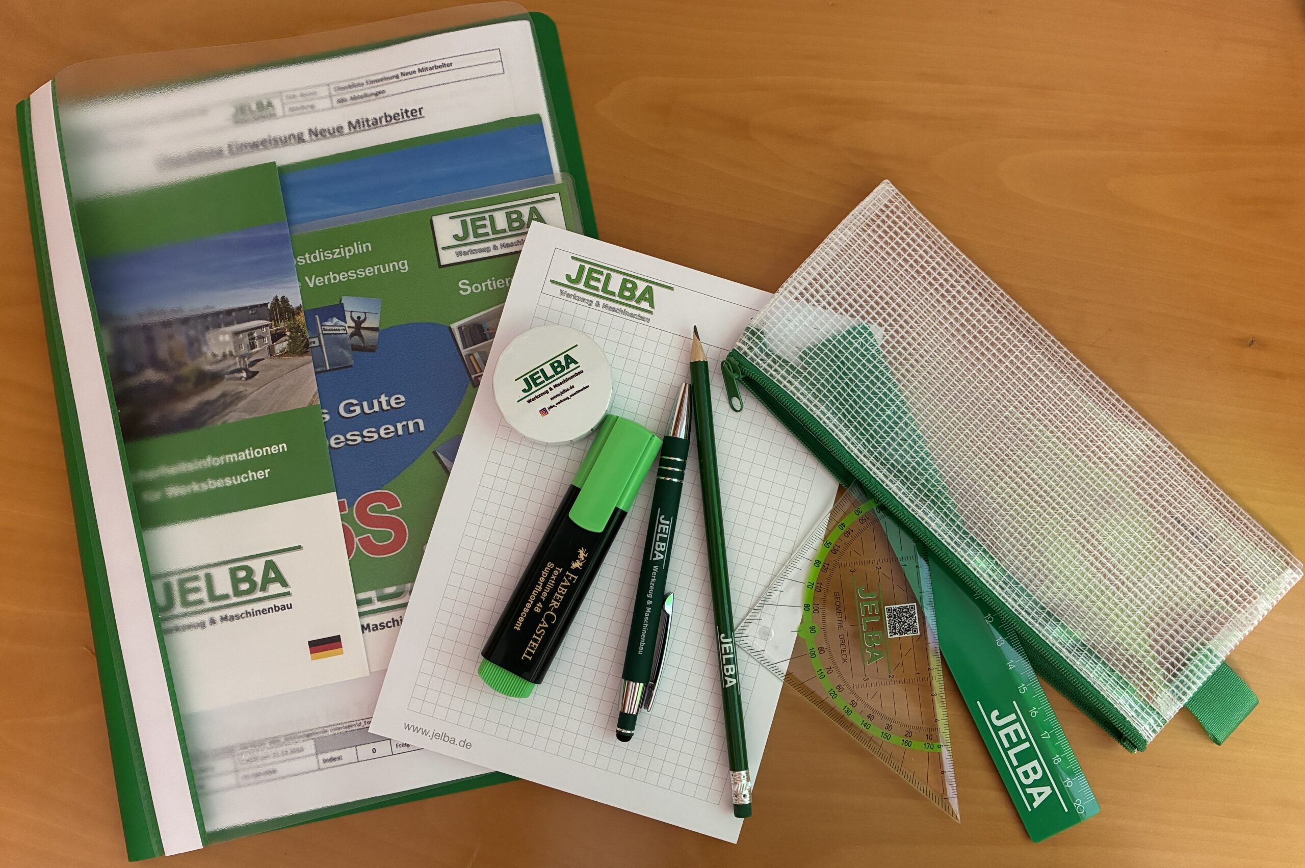 Du betrachtest gerade 10 neue Azubis. 10 neue Wege. Und alle Ausbildungsplätze besetzt! 🎉💚
